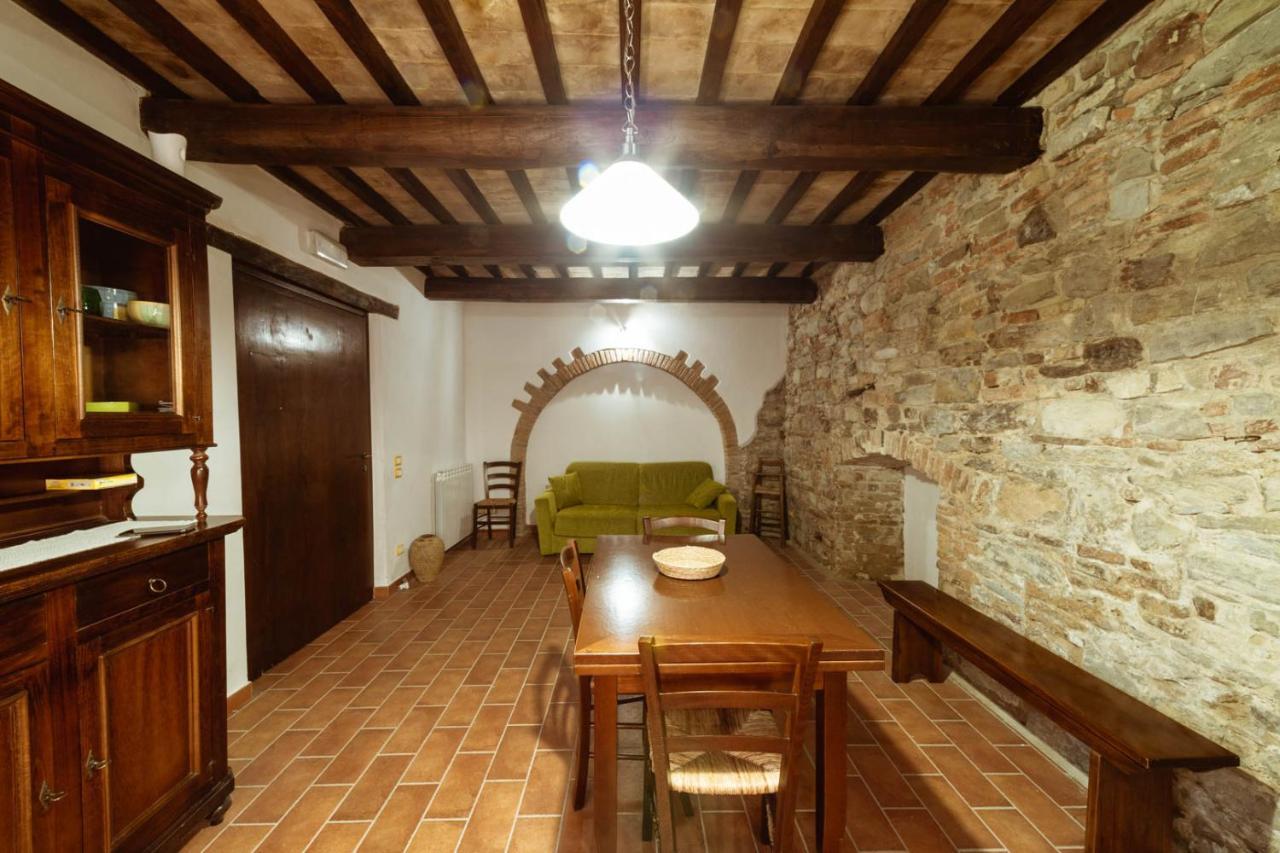 Agriturismo Le Radici ウンベルティデ エクステリア 写真